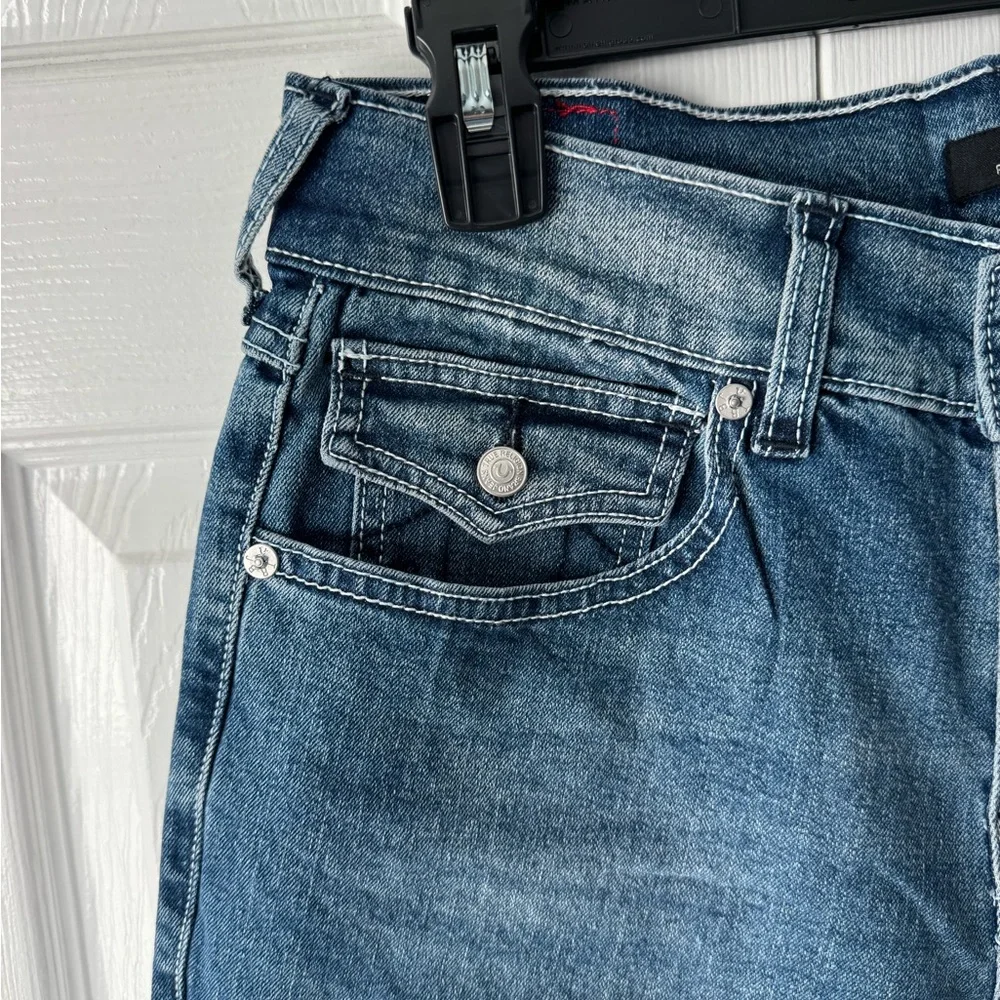 True Religion Medium Wash Contrast Stitch Mid Blue Relaxed Straight Jeans 29x34